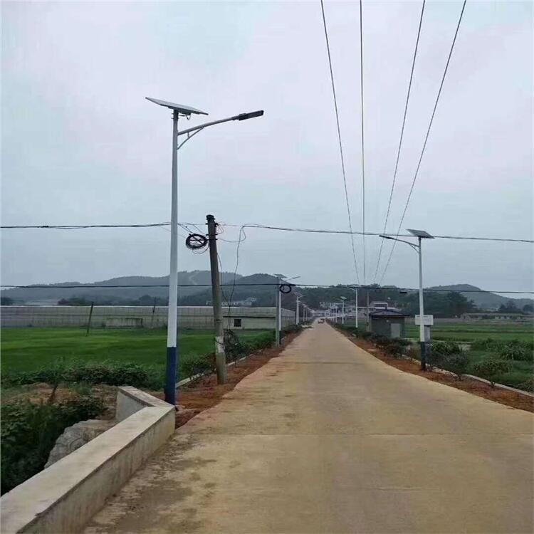 河北邯鄲6米太陽(yáng)能路燈 價(jià)格實(shí)惠 歡迎咨詢